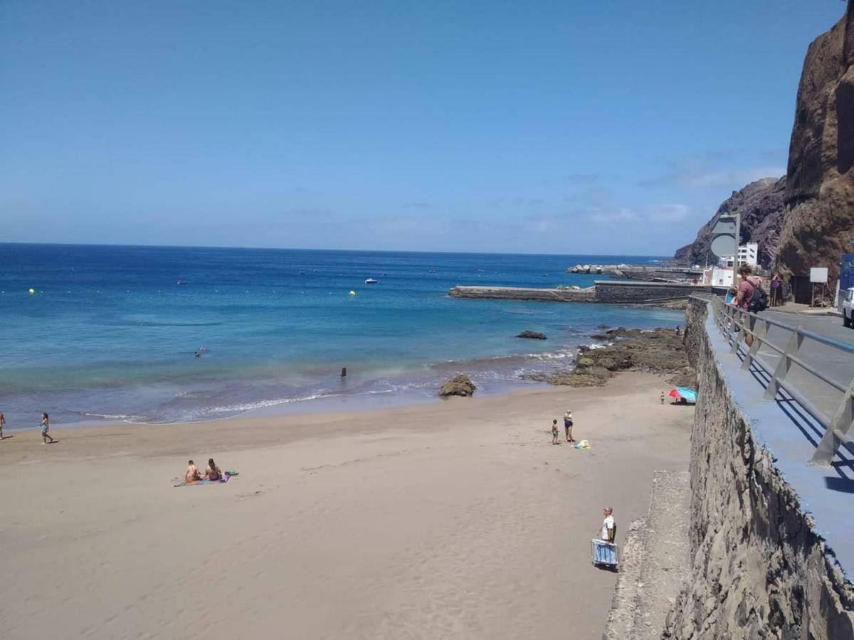 North Cliff Apartment *The Ocean Beneath Your Feet* กัลดาร์ ภายนอก รูปภาพ